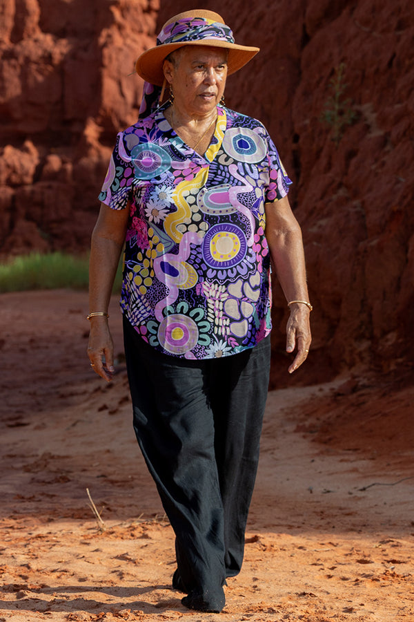 Legacy V Neck Women's Short Sleeve Blouse