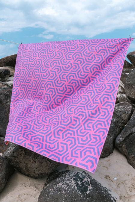 Wang Listen Sand Free rPET Beach Towel (160x160cm)
