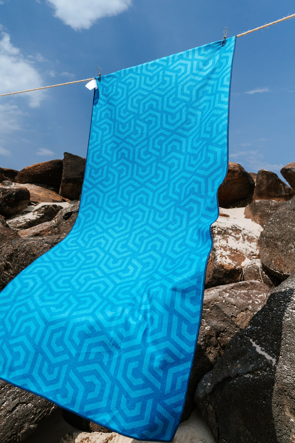 Meermay (Stingray) Journey Sand Free rPET Beach Towel (80x160cm)