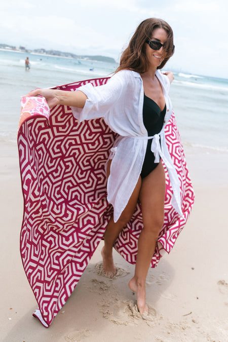 Djeran Sand Free rPET Beach Towel (160x160cm)