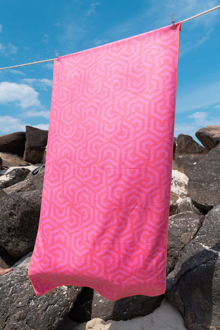 Gathering Tracks Sand Free rPET Beach Towel (80x160cm)