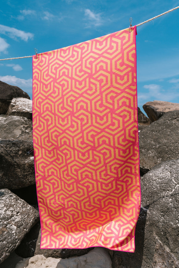 Always Growing Sand Free rPET Beach Towel (80x160cm)