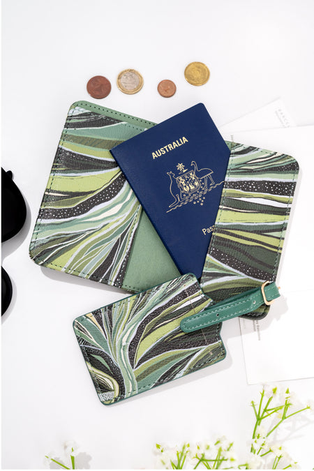 Forty Mile Scrub Passport Holder & Luggage Tag Boxed Set