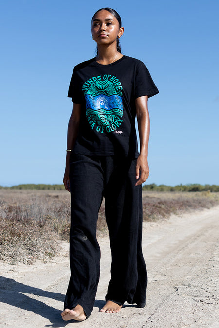 Winds of Hope, Sea of Glory Black Cotton Crew Neck Women's T-Shirt