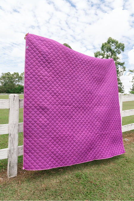 A Beautiful Life XL Sand Free Premium Quilted Picnic Rug (200cm x 200cm)