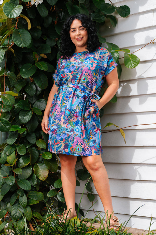 A Beautiful Life 100% Rayon Shift Dress