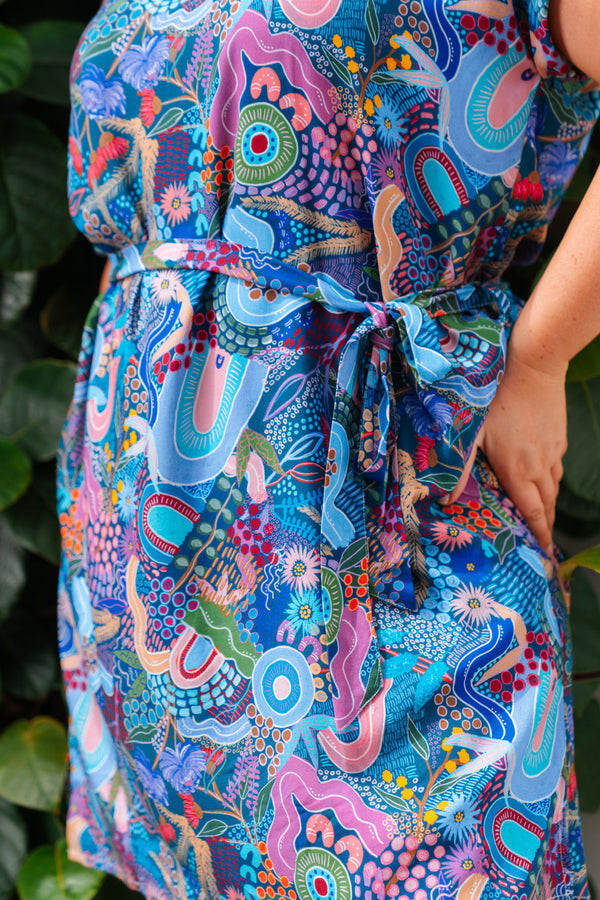 A Beautiful Life 100% Rayon Shift Dress