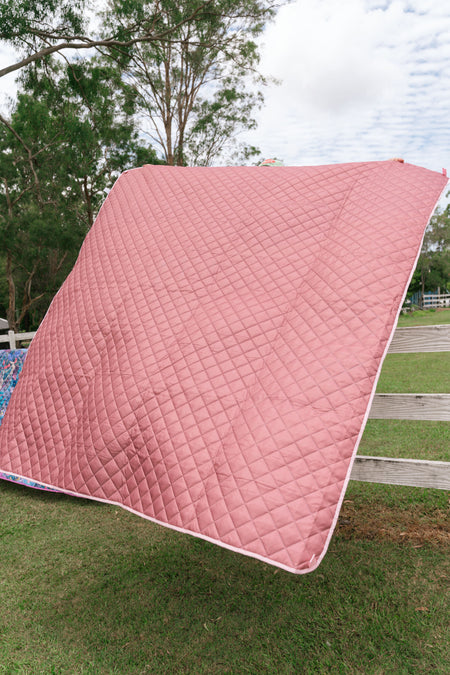 Sunset Healing XL Sand Free Premium Quilted Picnic Rug (200cm x 200cm)