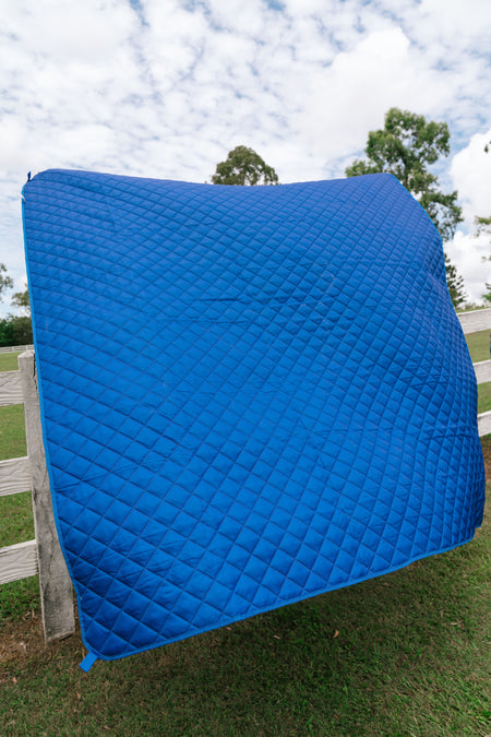 Garden Scene XL Sand Free Premium Quilted Picnic Rug (200cm x 200cm)