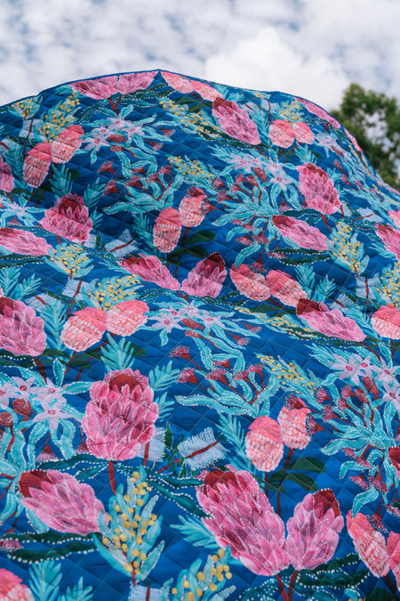 Garden Scene XL Sand Free Premium Quilted Picnic Rug (200cm x 200cm)