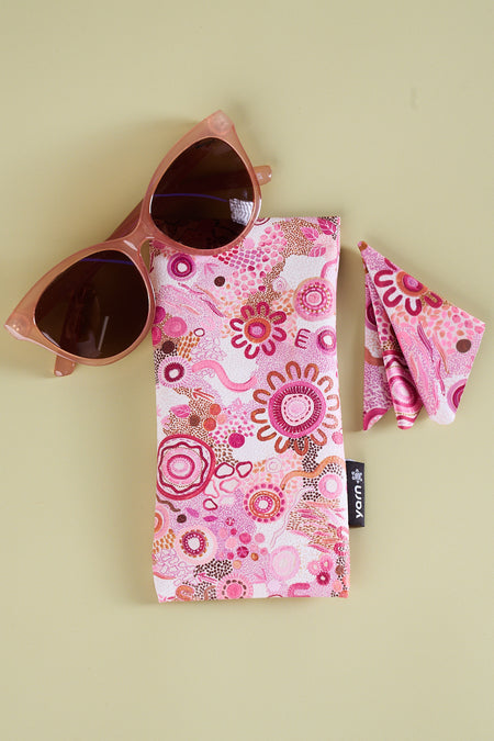 Djeran Glasses Case (w/ Cleaning Cloth)