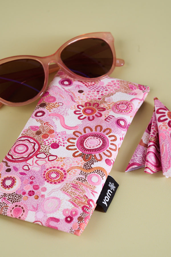 Djeran Glasses Case (w/ Cleaning Cloth)