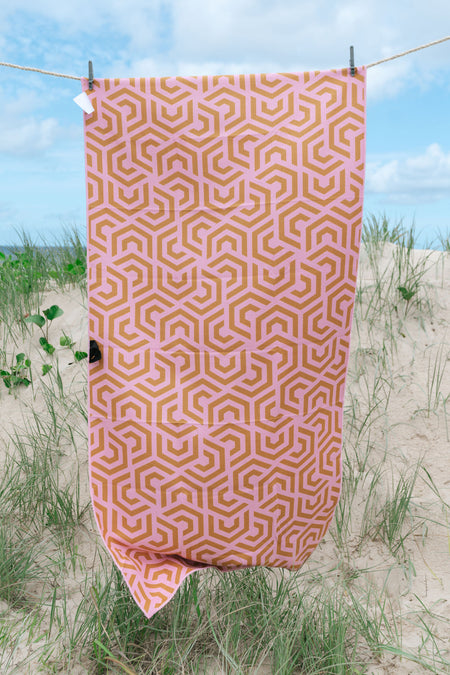 Flourish Sand Free rPET Beach Towel (80x160cm)