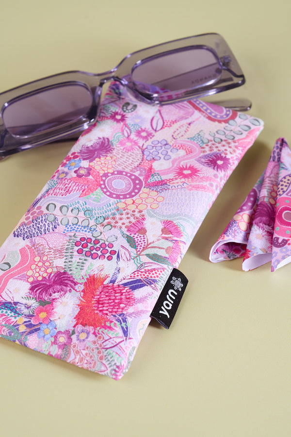 Flowers Along The River Glasses Case (w/ Cleaning Cloth)