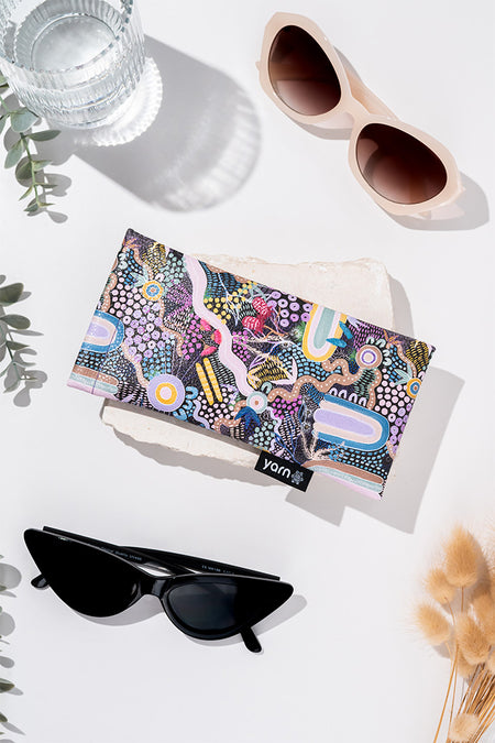 Invisible String Glasses Case (w/ Cleaning Cloth)