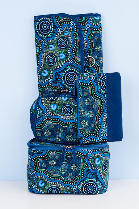 Wumbi Canvas Toiletry Bag