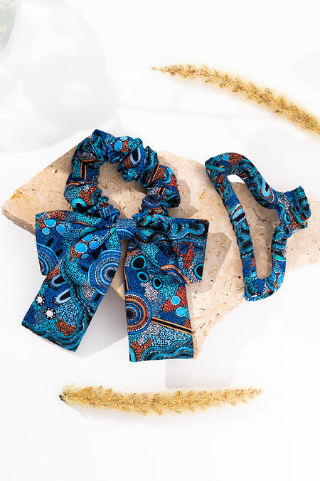 Calm Place Bow Scrunchie & Curved Claw Clip