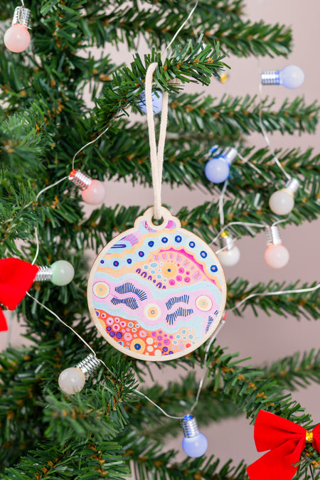 Merindah-Gunya Wooden Christmas Ornaments (4 Pack)