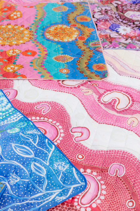 Gathering Tracks Sand Free Premium Quilted Picnic Rug (150cm x 200cm)