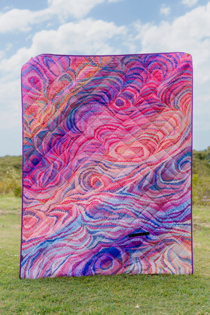 Gathering Tracks Sand Free Premium Quilted Picnic Rug (150cm x 200cm)