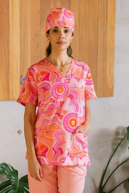 Leehan (Heart) Women’s Three Pocket Scrub Top