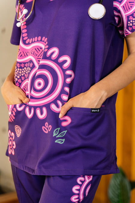 Forage Women’s Three Pocket Scrub Top