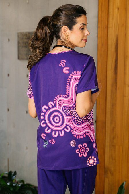 Forage Women’s Three Pocket Scrub Top