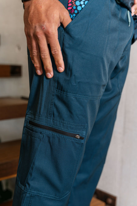 Dilaang Unisex Cargo Scrub Pants