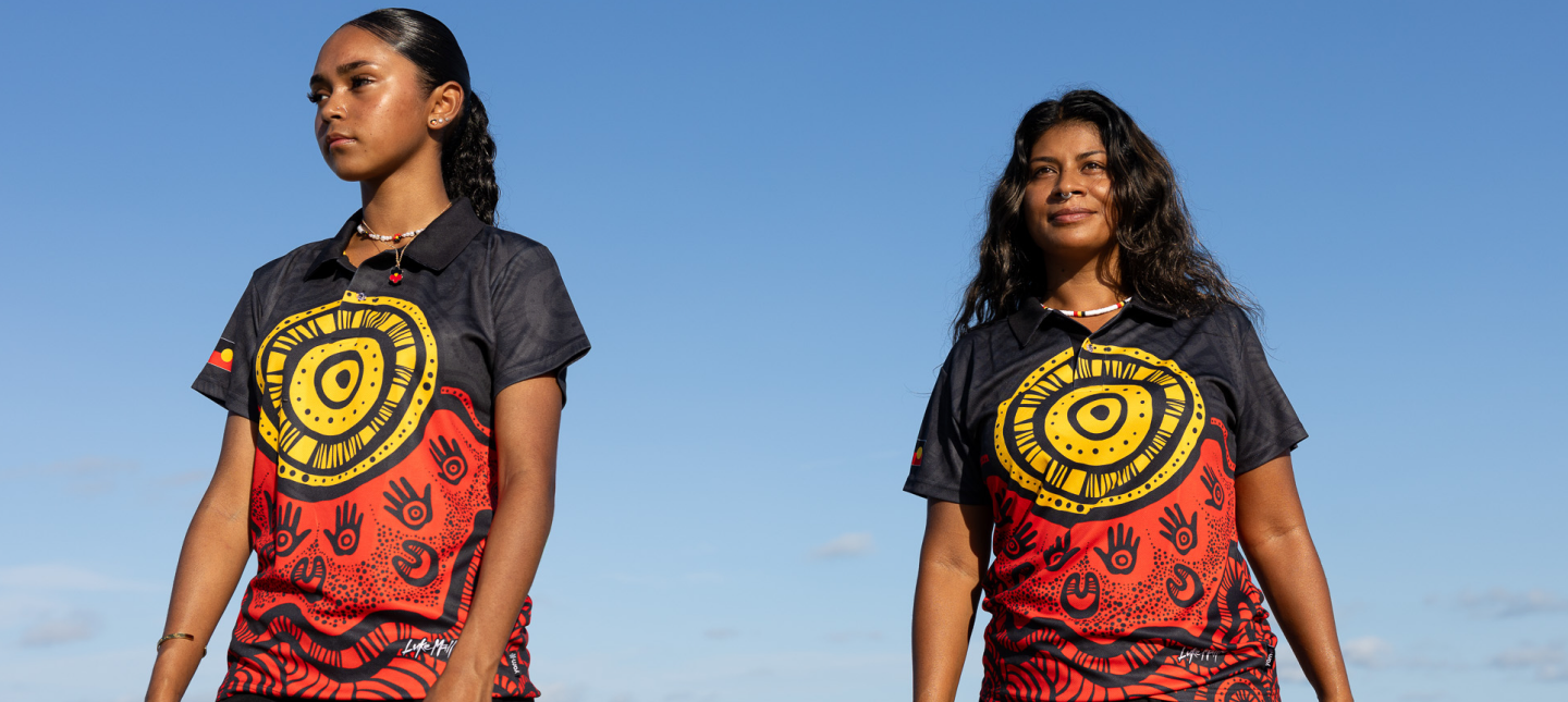 RAISE THE FLAG WOMENS CLOTHING