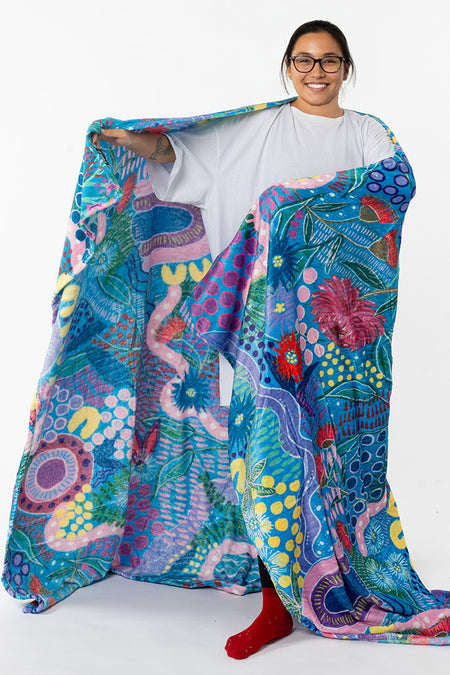 A Chapter Closing Flannel Throw Blanket (150cm x 200cm)