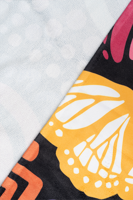 Ngal-Gawu' Grandmother (Mother's Mum) Beach Towel